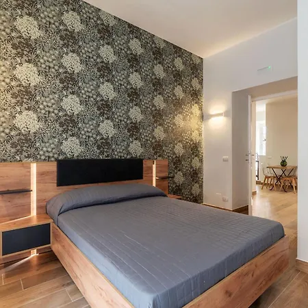 Guesthost - Domus Antoniana - Esquilino * روما